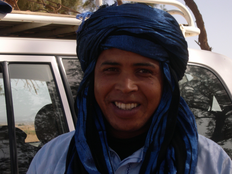 Blue Man (berber) op reis naar Marokko tijdens een tocht met 4x4 en/of quad door de Atlas