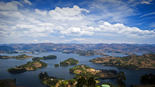 Spectaculaire uitzichten, rust en stilte bij Lake Bunyonyi